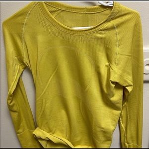 lululemon workout top